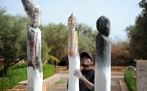 VODOUHE Nathanaël, l'artiste plasticien, Sculpteur contemporain africain, à l'univers particulier